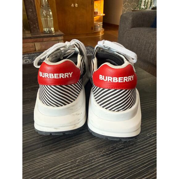 Burberry Men\'s Ramsey Zebra Low Top Sneakers Sz. 40 main image 6